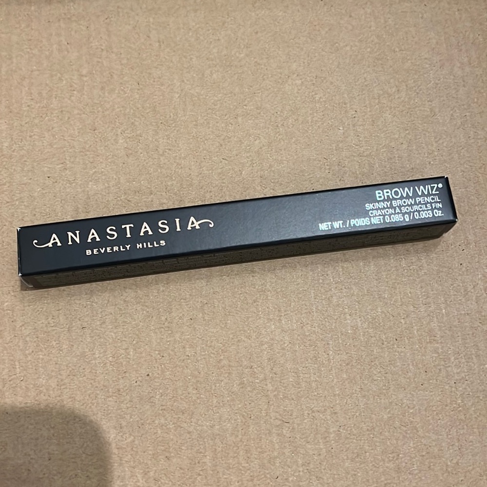 Anastasia Beverly Hills brow wiz medium brown